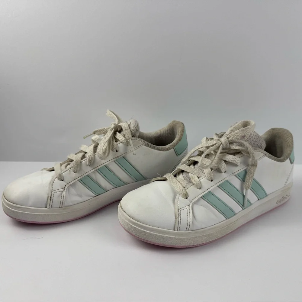 Adidas Grand court 2.0 in cloud white,jade,pink size 5